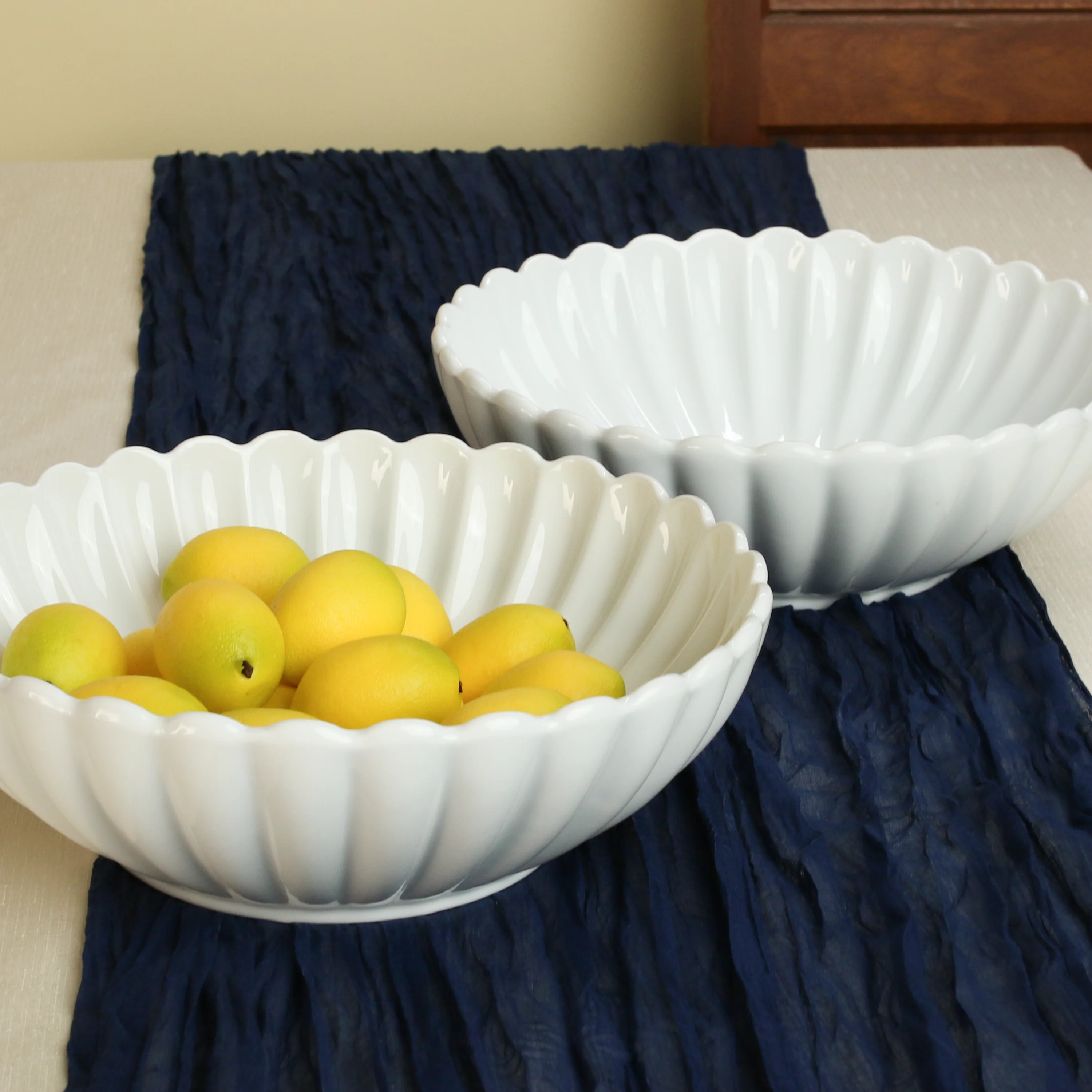 Petal Set of 2 Serving Bowls