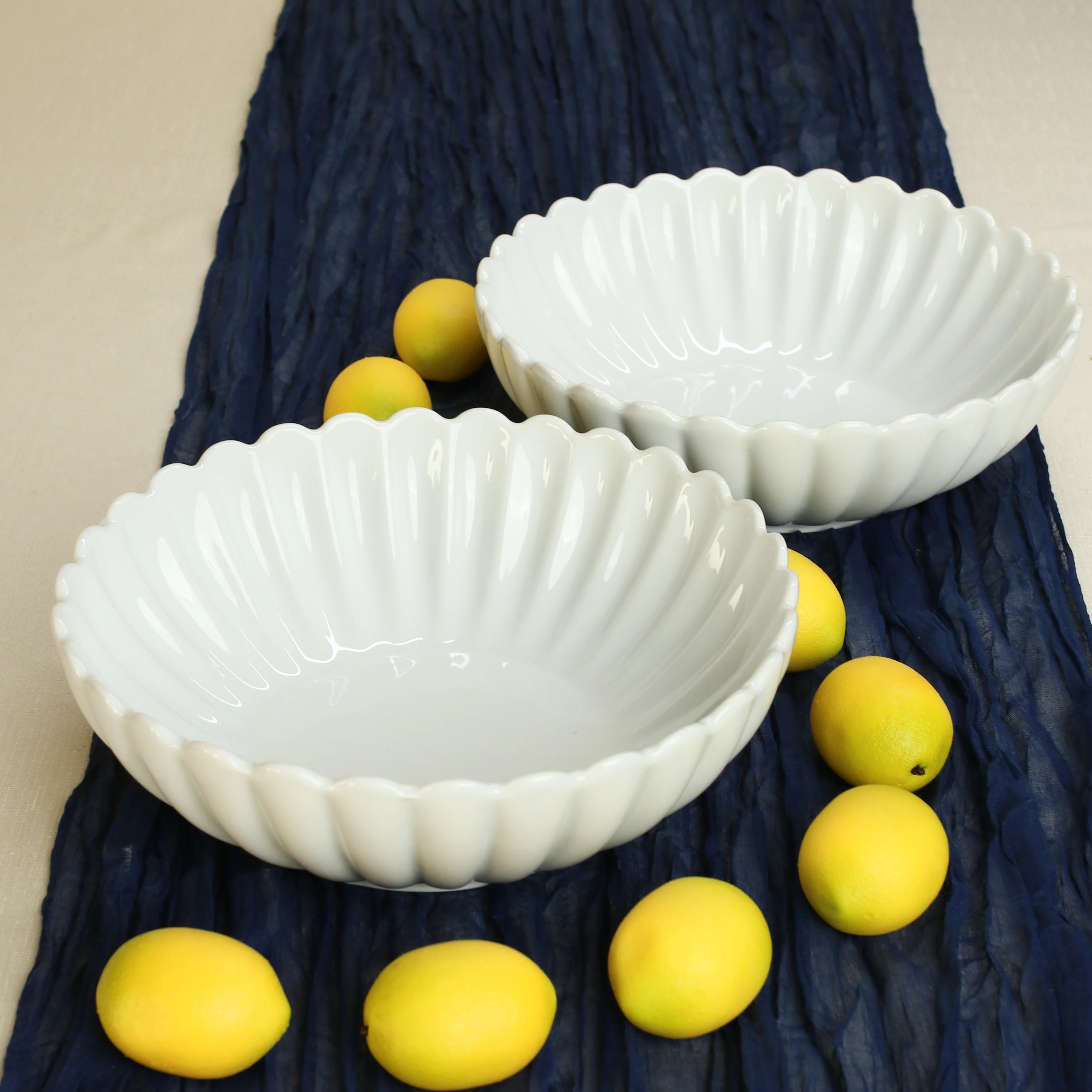 Petal Set of 2 Serving Bowls