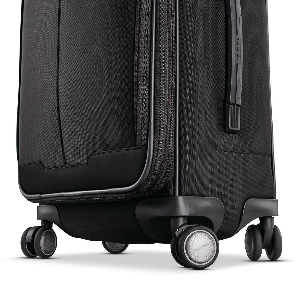Silhouette 17 Carry-On Spinner