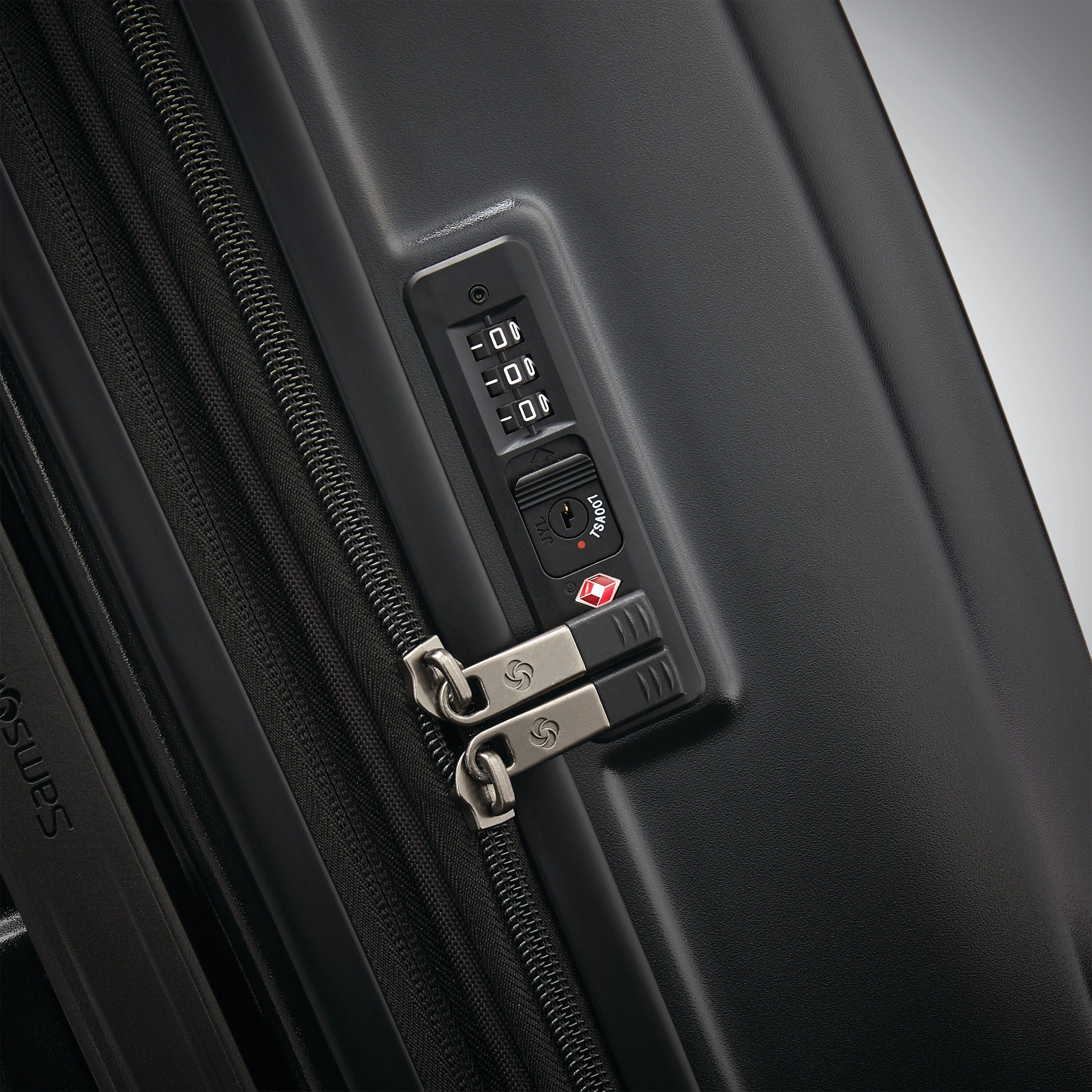 Octiv Carry-On Spinner