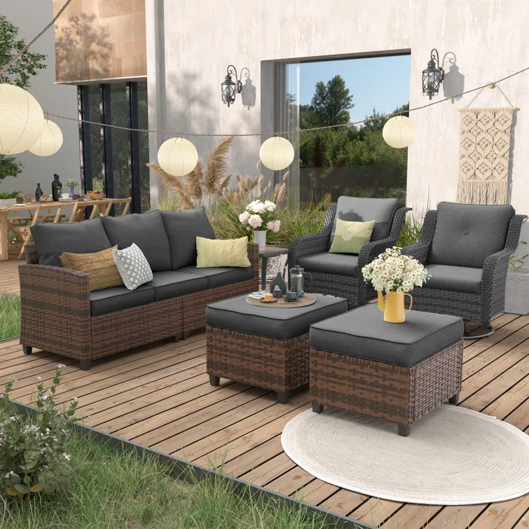 Mashawna 5 - Person Outdoor Seating Group