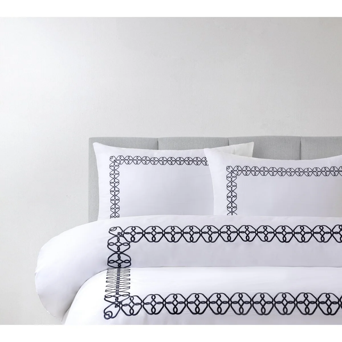 Brooks Brothers Engaged Embroidered Cotton Sateen Sham Case Pair