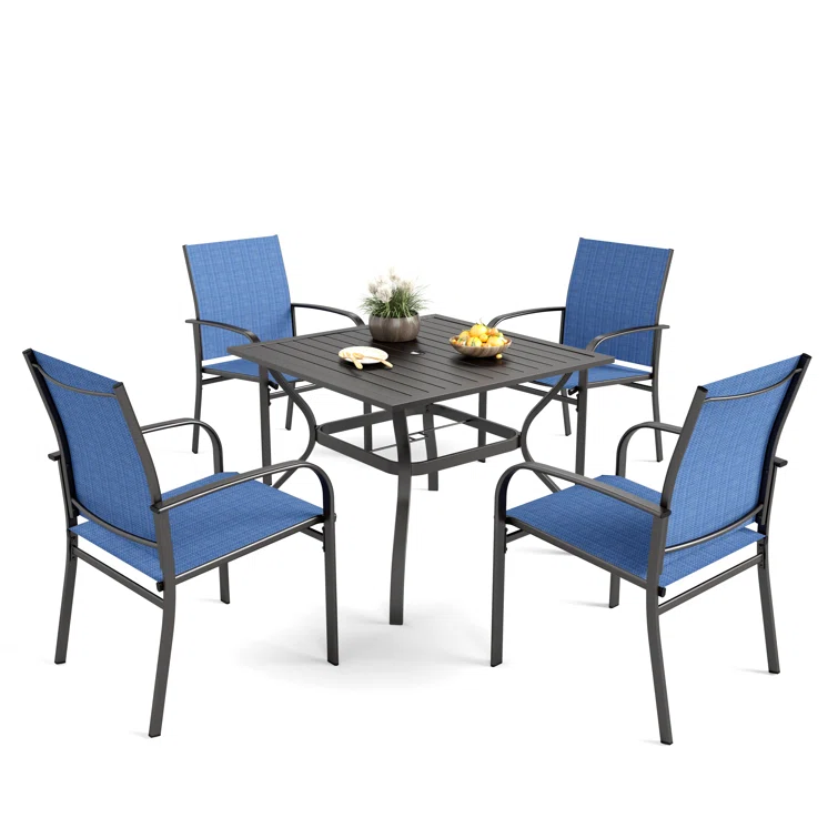 Argyri Square 4 - Person 37