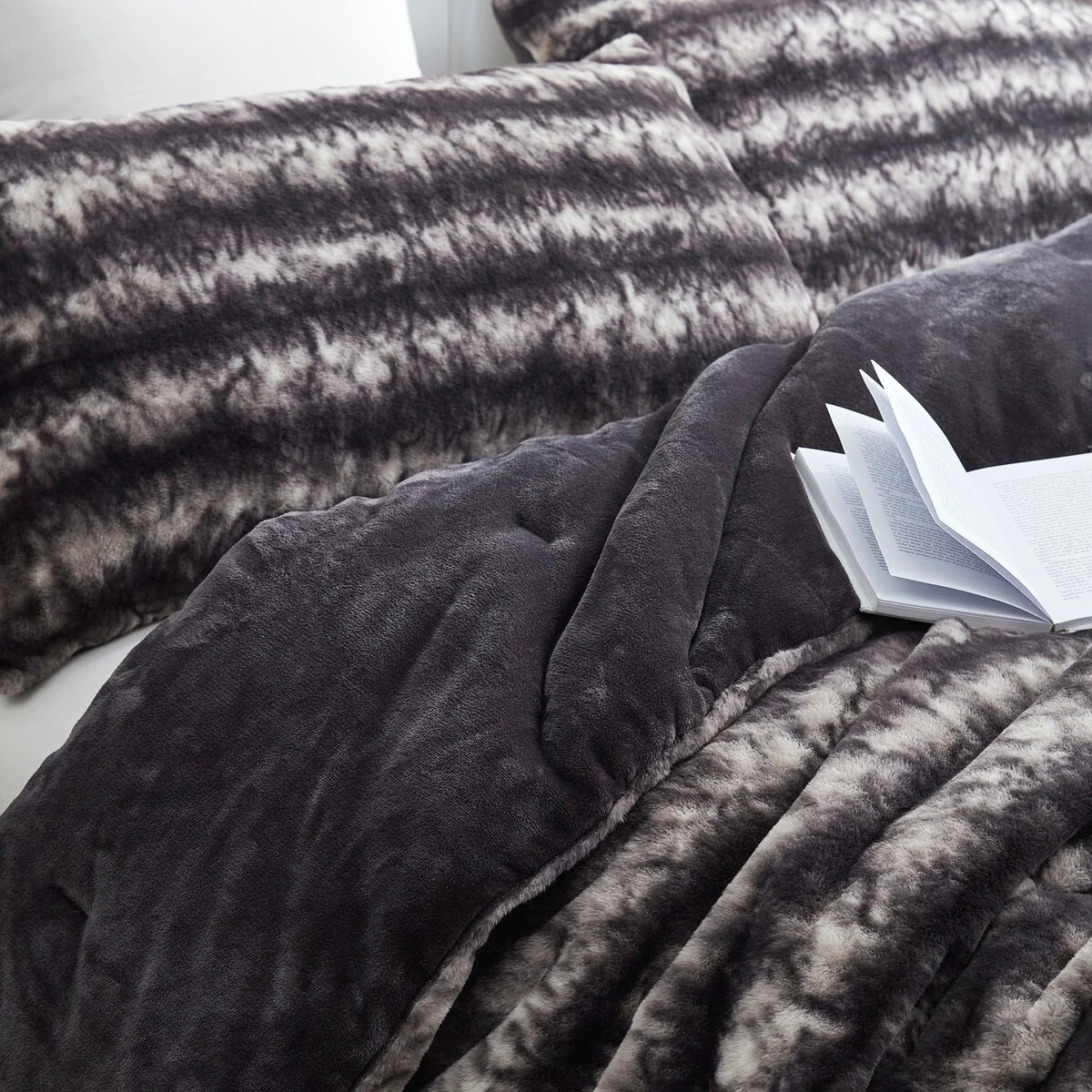 Coastal Storm - Coma Inducer? Oversized Comforter Set - Earthtones