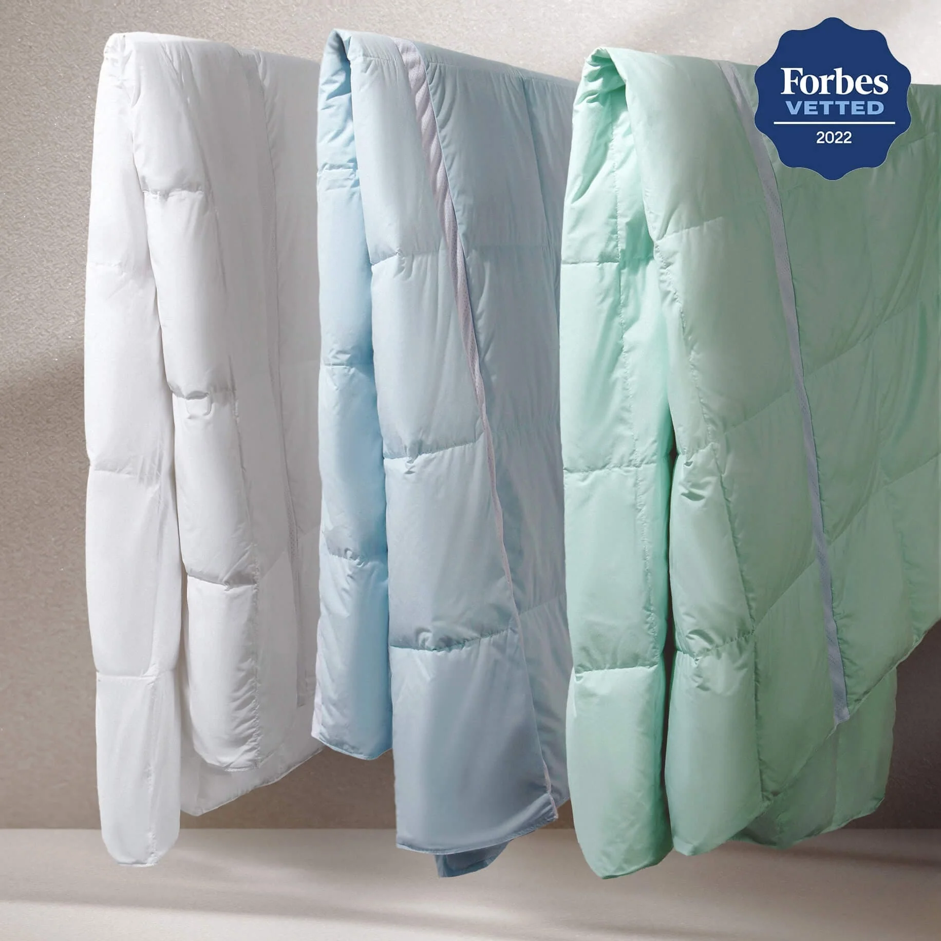 600 FP Cooling Lightweight Breathable White Down Comforter for Hot Sleeper, Mesh Design Summer Blanket