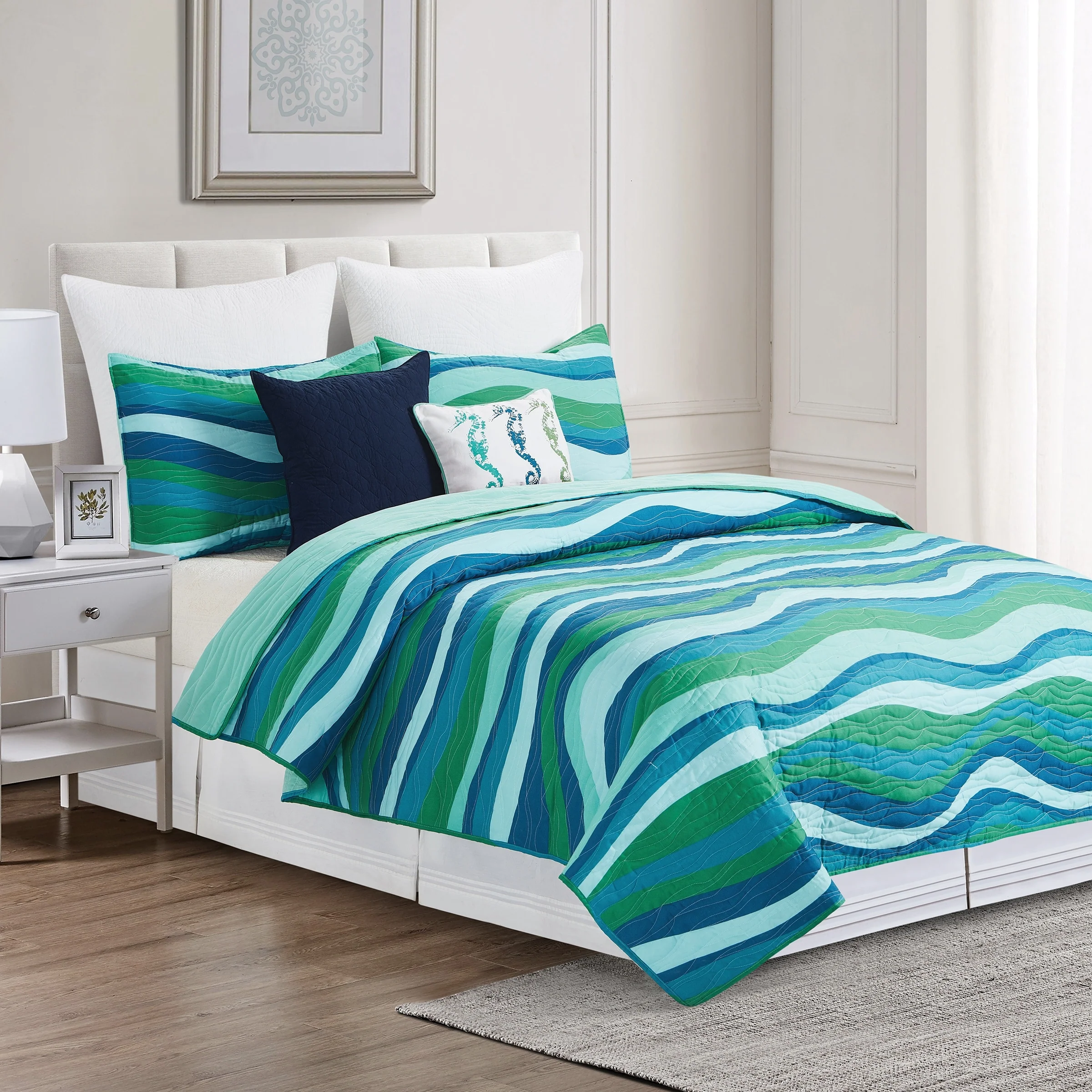 Deep Blue Sea Waves King 3 Piece Quilt Set with 2 Shams Reversible Microfiber Summer Beach Ocean Coastal Bedspread Coverlet