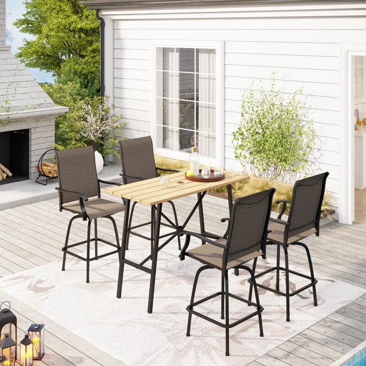 Alyne 4 - Person Rectangular Outdoor Dining Set
