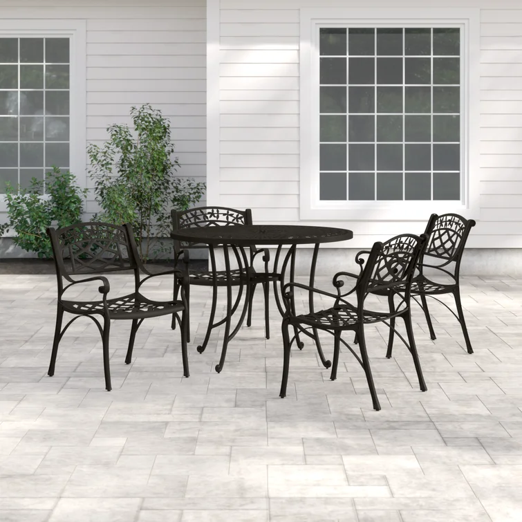 Algrid 4 - Person Round Outdoor Dining Set