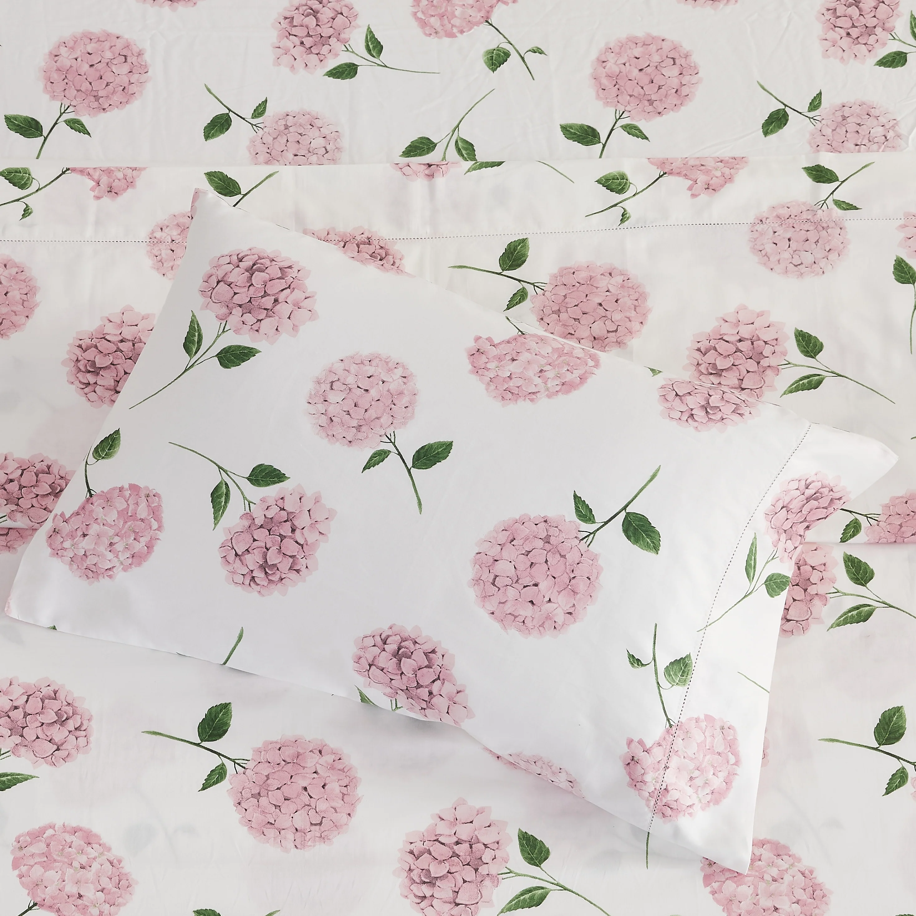 Printed Design Cotton Collection 400TC Hemstitch Pink Hydrangea Sheet Set and Pillowcases