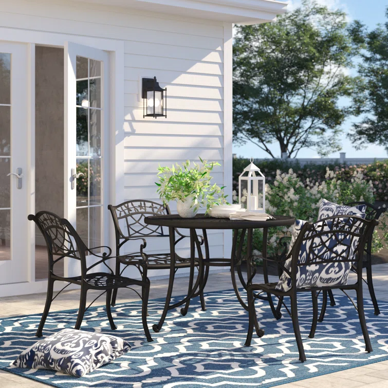 Algrid 4 - Person Round Outdoor Dining Set