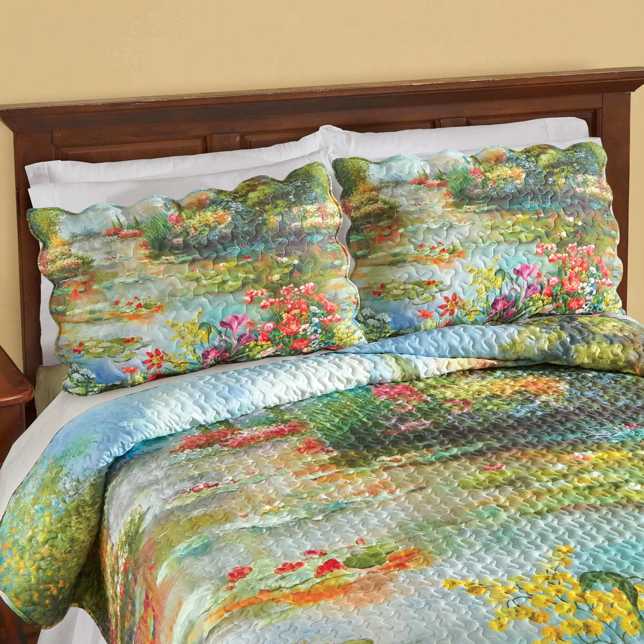 Lovely Pond Scene Scalloped Edge Pillow Sham Set