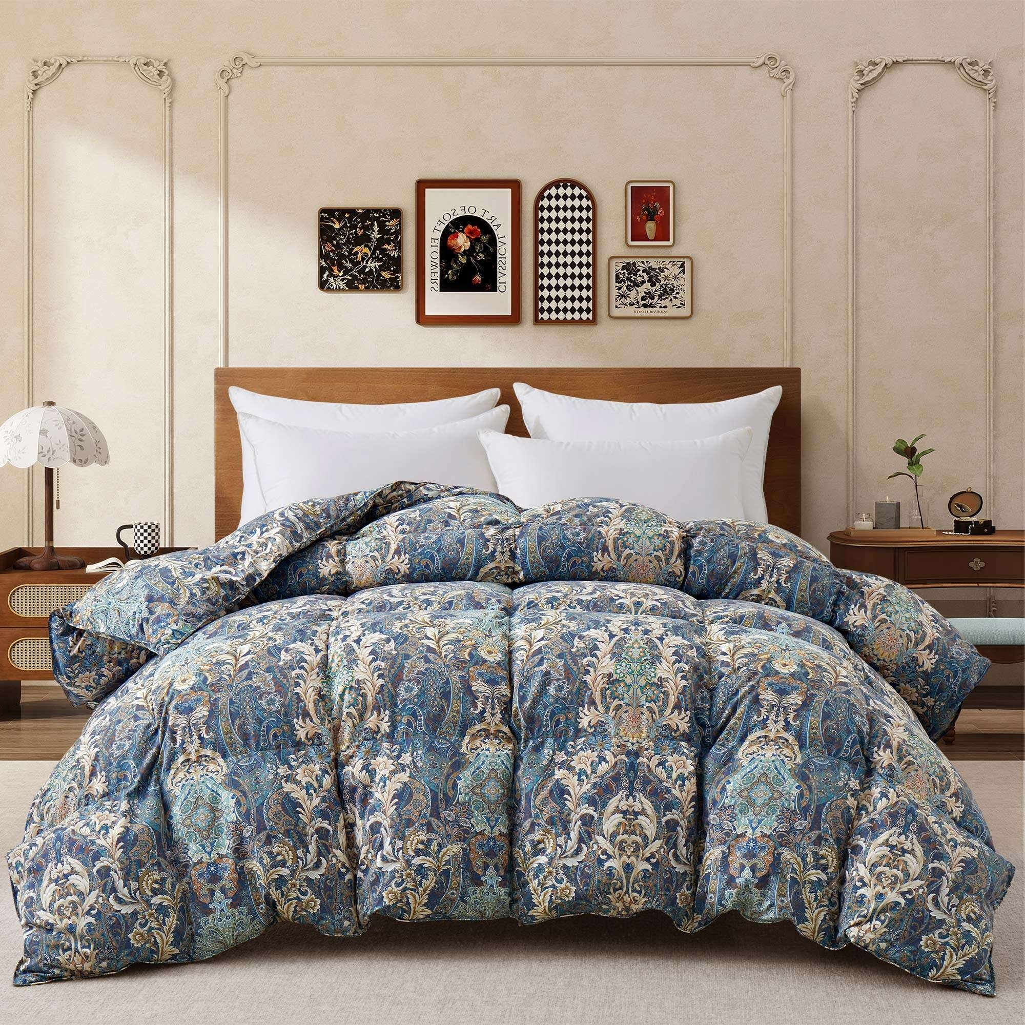 Heavyweight Paisley Floral Printed White Goose Feather Comforter for Winter