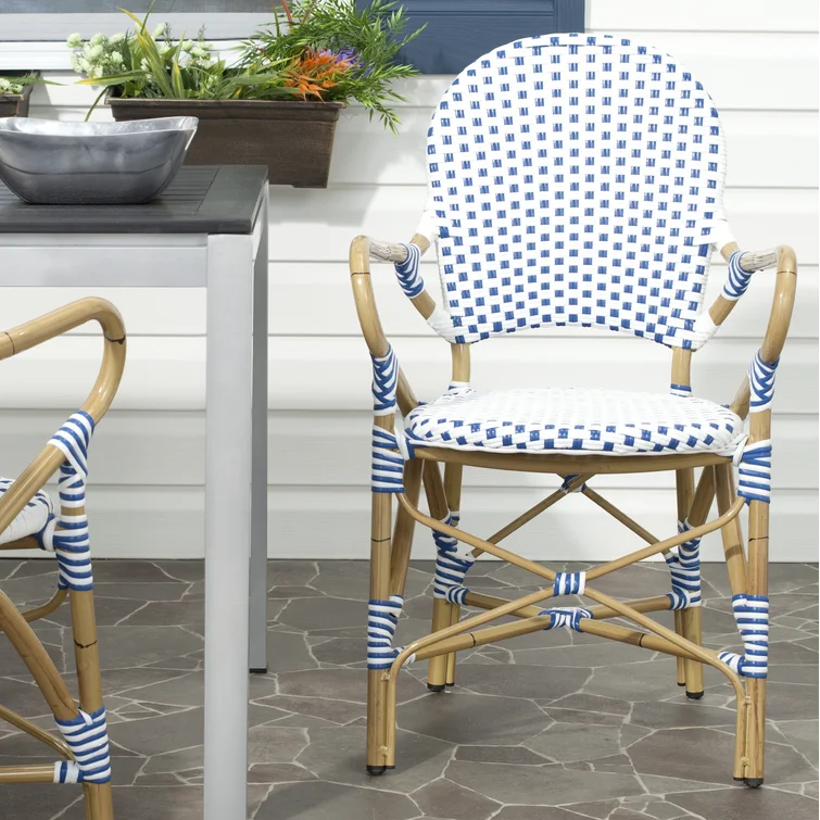 Wilburg 2 - Person Round Outdoor Dining Set