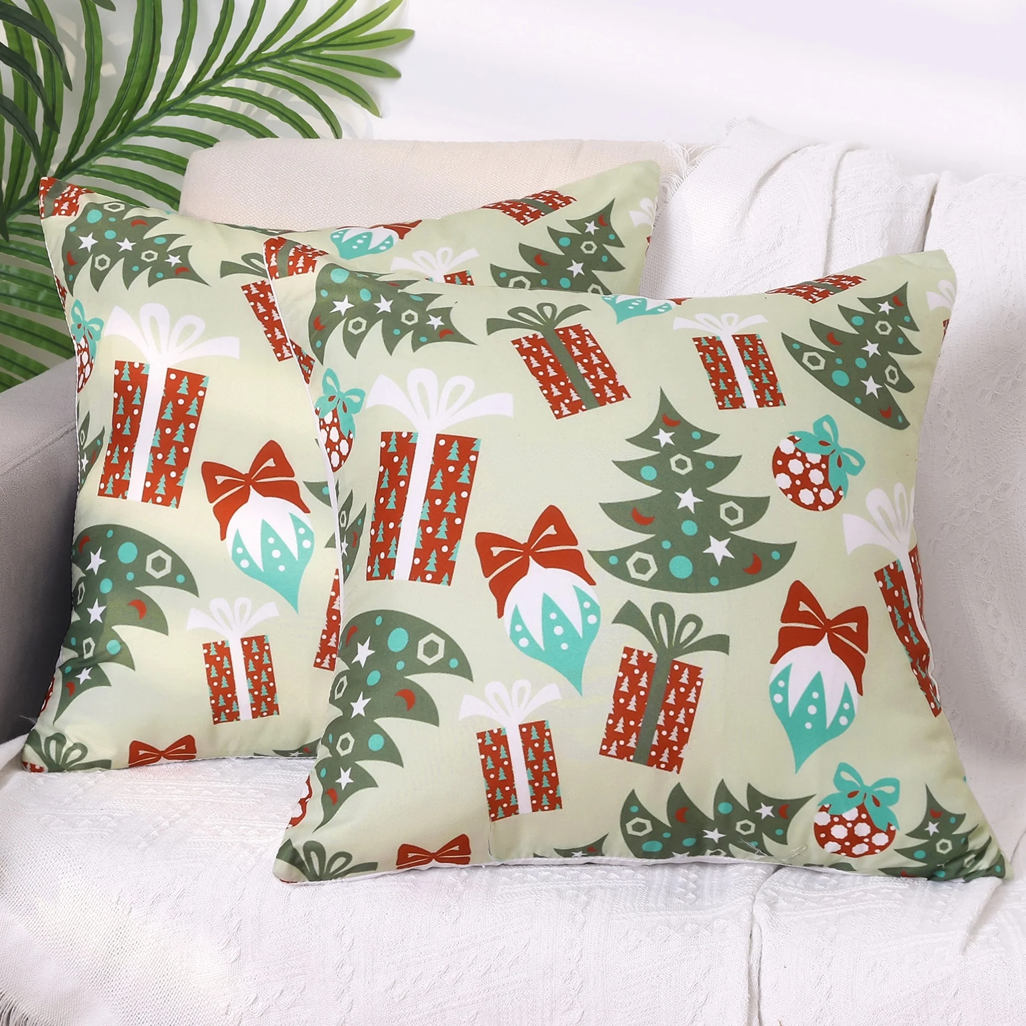 Set of 2 Christmas Printed Throw Pillow Covers Velvet Cushion Covers