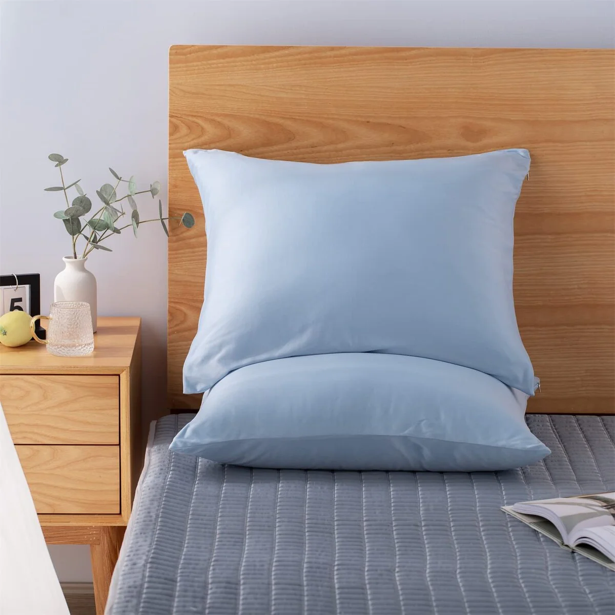 KASENTEX Soft Silky Zipper Cooling Pillow Case - Set of 2 Breathable Pillowcases for Hair and Skin