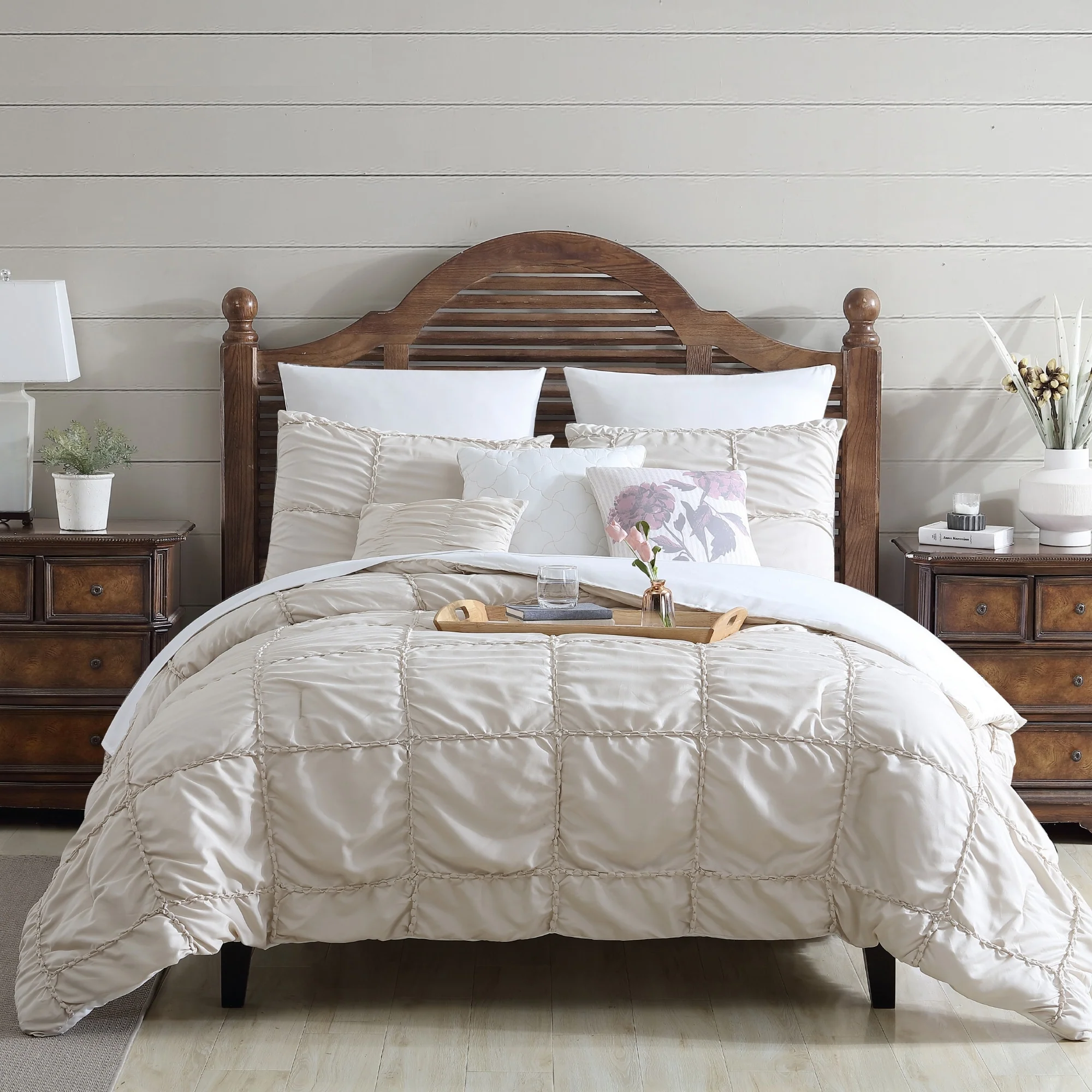 Modern Threads Janna Technique 8 Piece Comforter Set