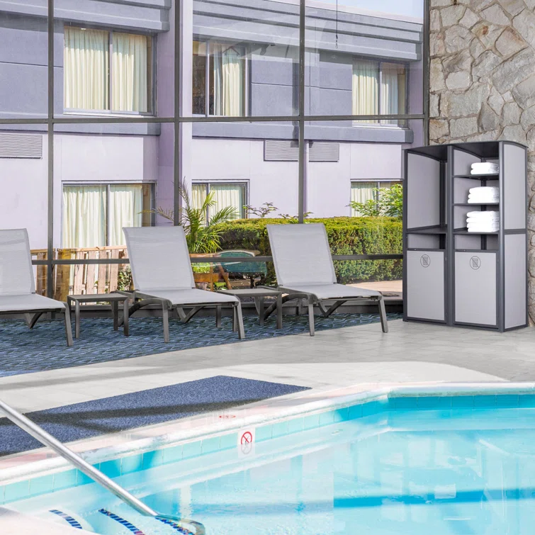 Grosfillex Expert 49'' W Aluminum Towel Valet