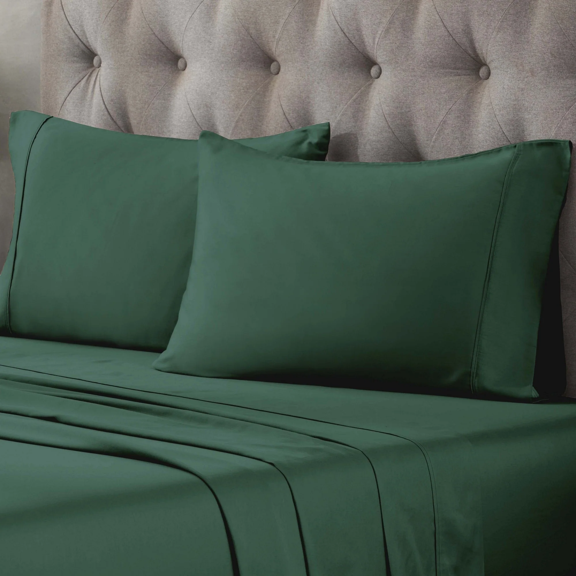 Superior Egyptian Cotton 400 Thread Count Solid Pillowcases, Set of 2