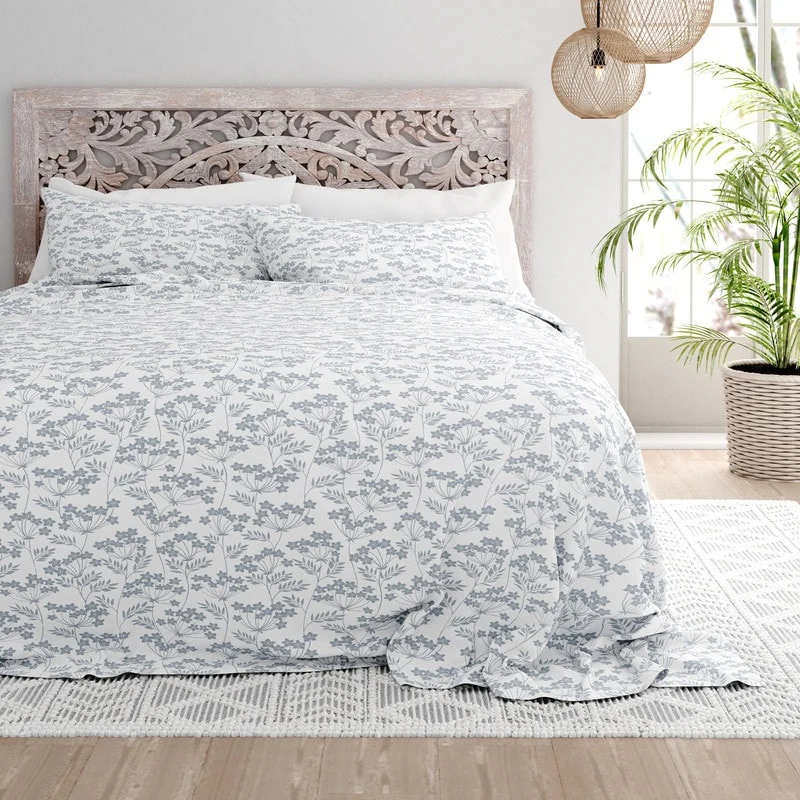 Becky Cameron Chantilly Lace Style Pattern 4 Piece Deep Pocket Bed Sheets Set