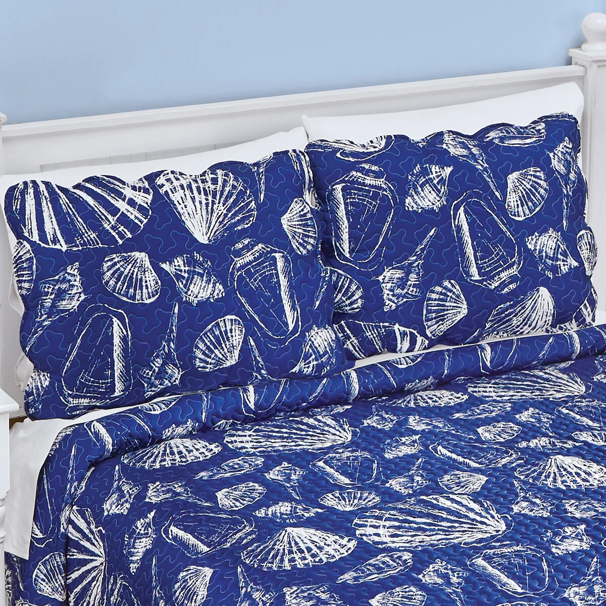 White Seashell Island Polyester Pillow Sham Cover