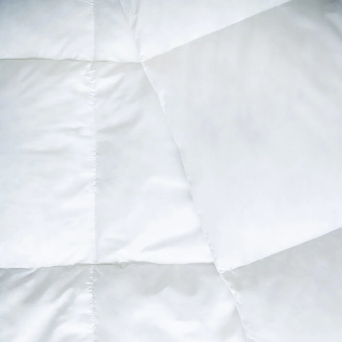 Highland Feather Summer Lightweight Airy White Goose Down Comforter - Tencel Organic Cotton Shell