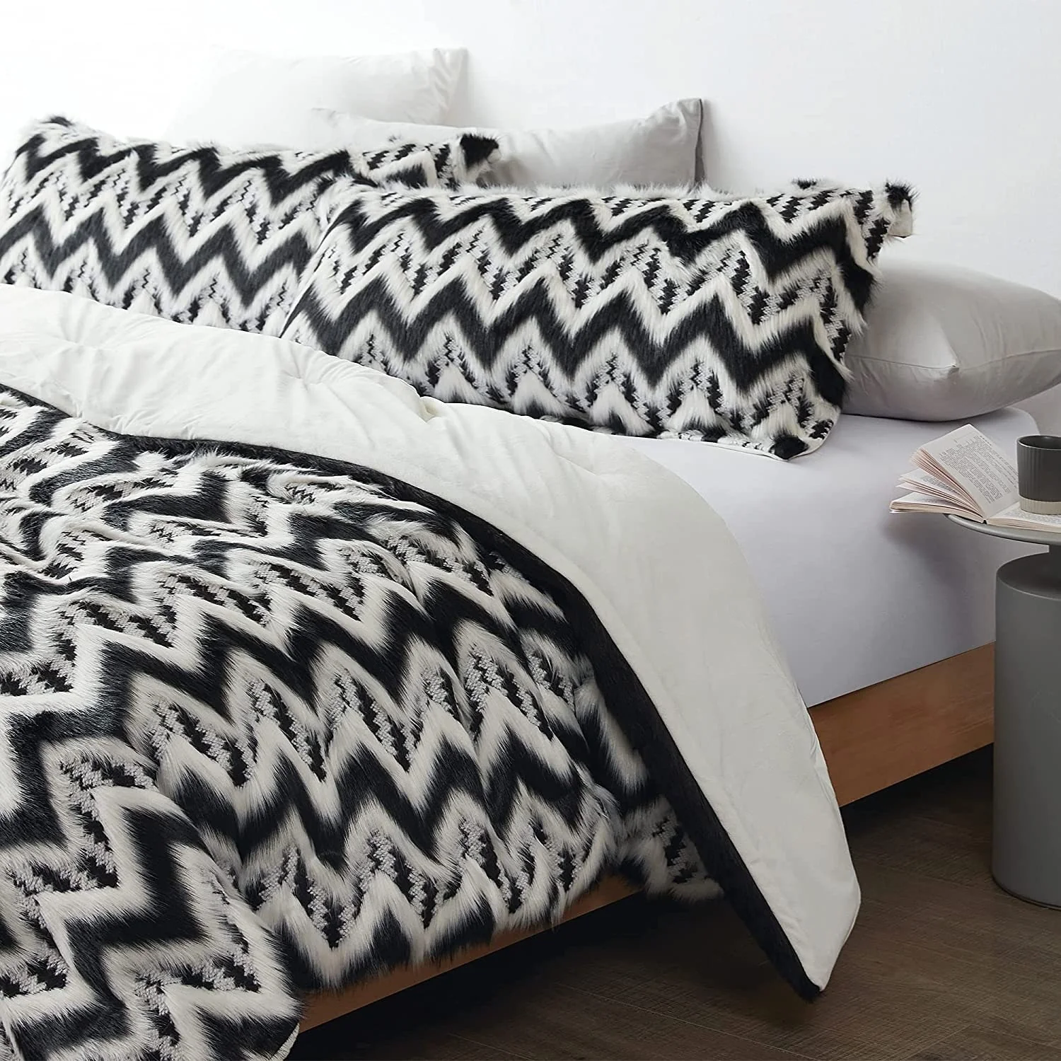 Fancy Meeting You Here - Coma Inducer? Oversized Comforter Set with White Reverse