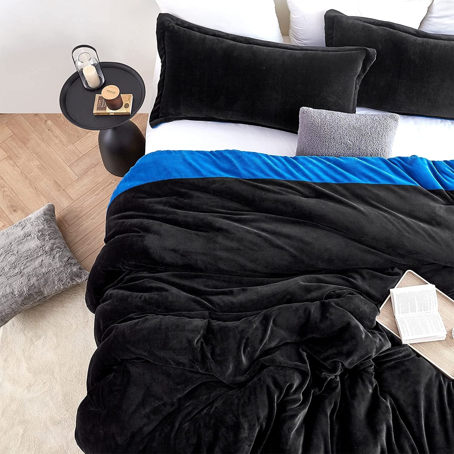 Even Heroes Need Sleep? - Coma Inducer? Oversized Comforter Set - Thickest Blue Line