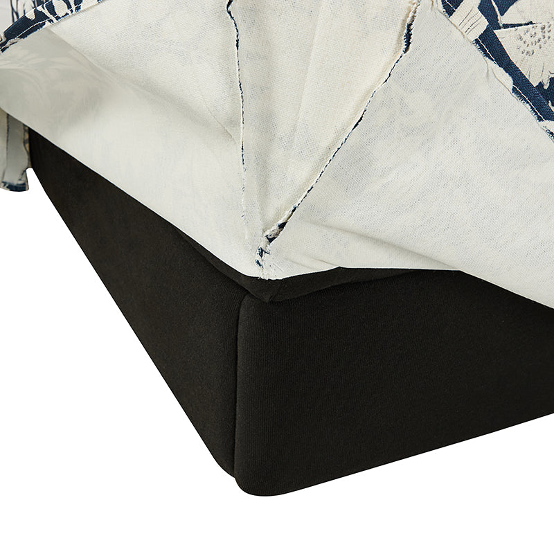 Bertram Claas 360 Degree Swivel Chair With Slipcover