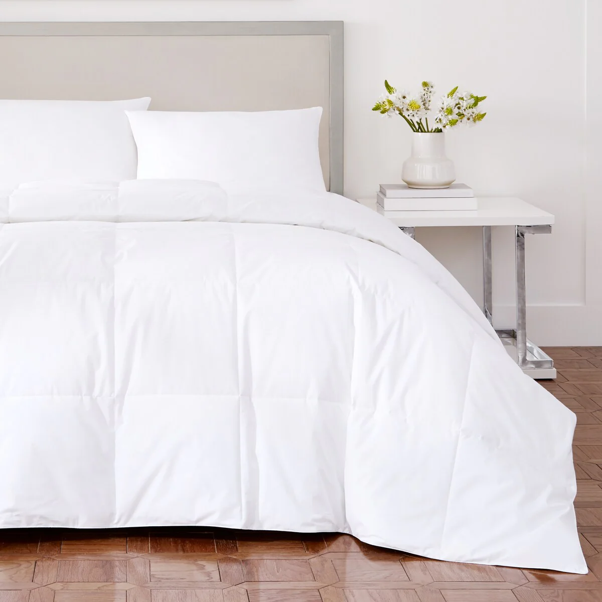 Royalty Mediumweight Down Comforter