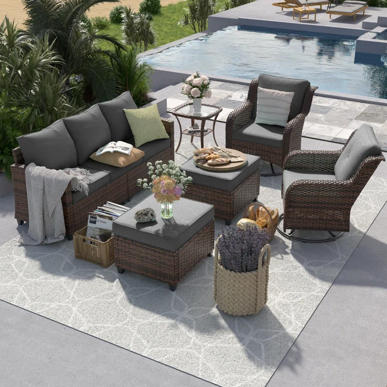 Mashawna 5 - Person Outdoor Seating Group