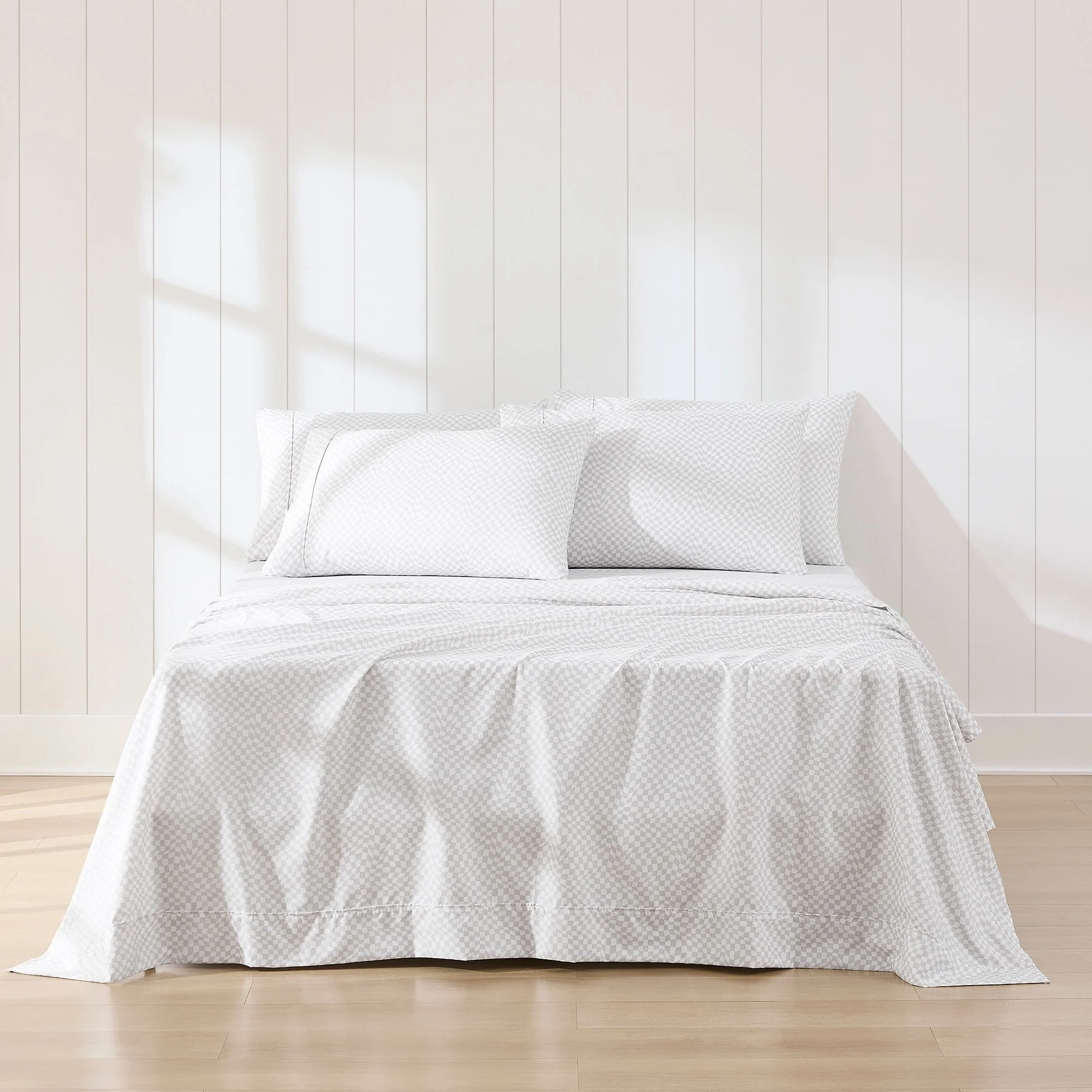 Lush Decor Circus Wavy Checks Light Gray Sheet Set