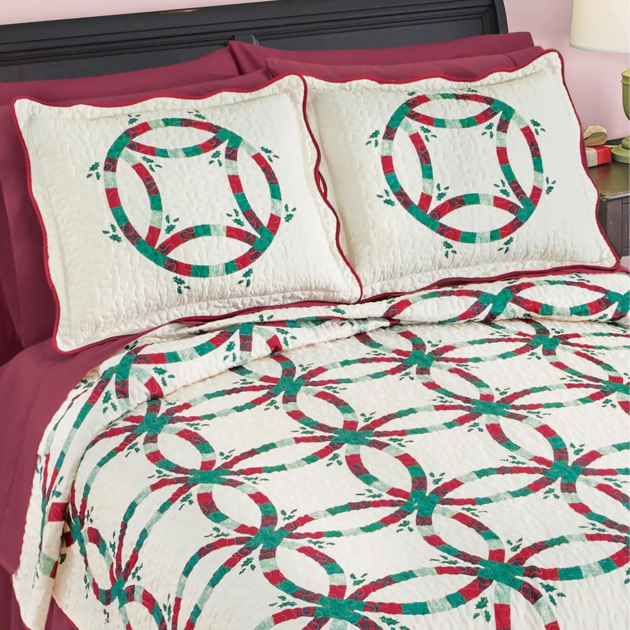 Festive Christmas Ring Patchwork Scalloped Edge Pillow Sham
