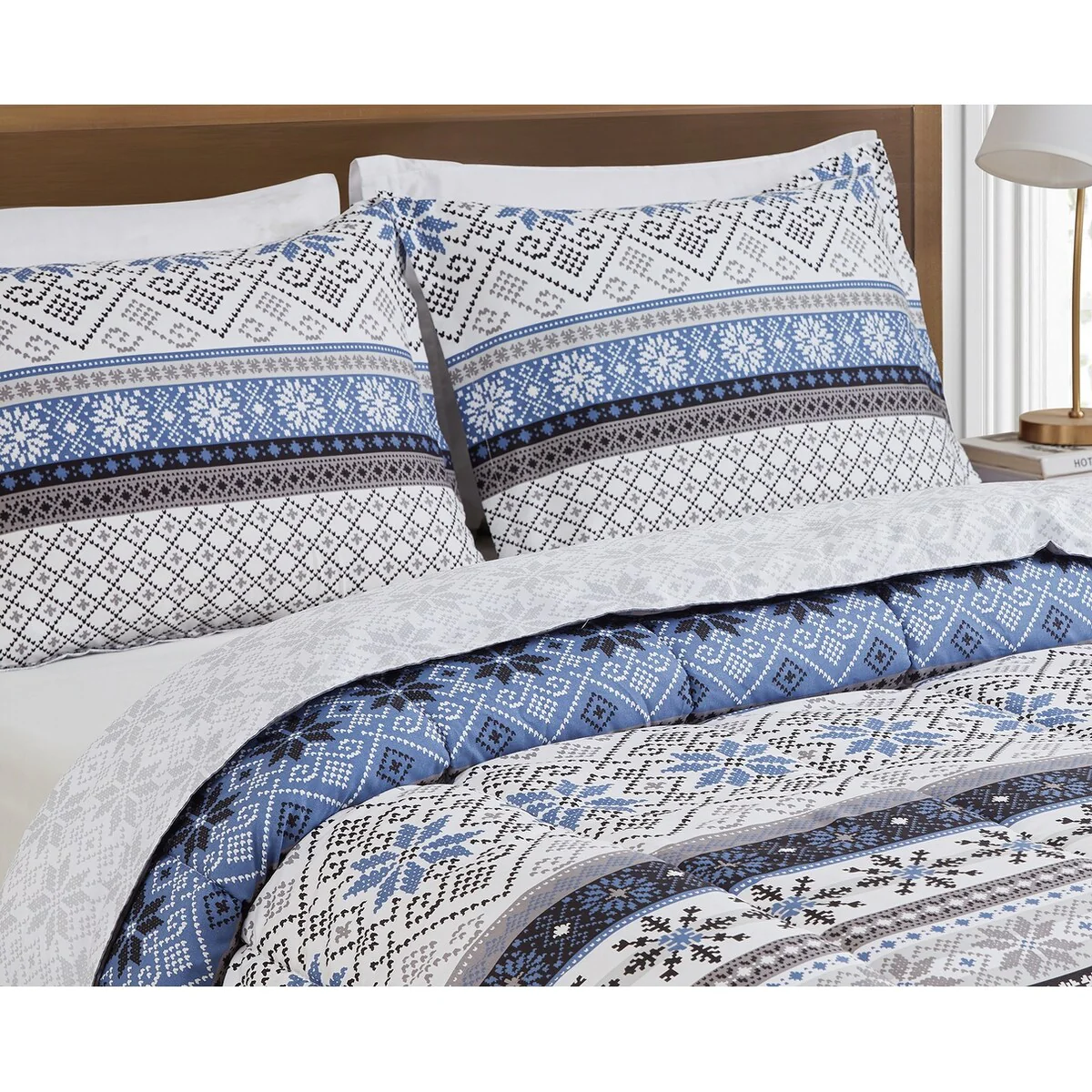 CEDAR COURT Fair Isle Blue Microfiber Comforter Set