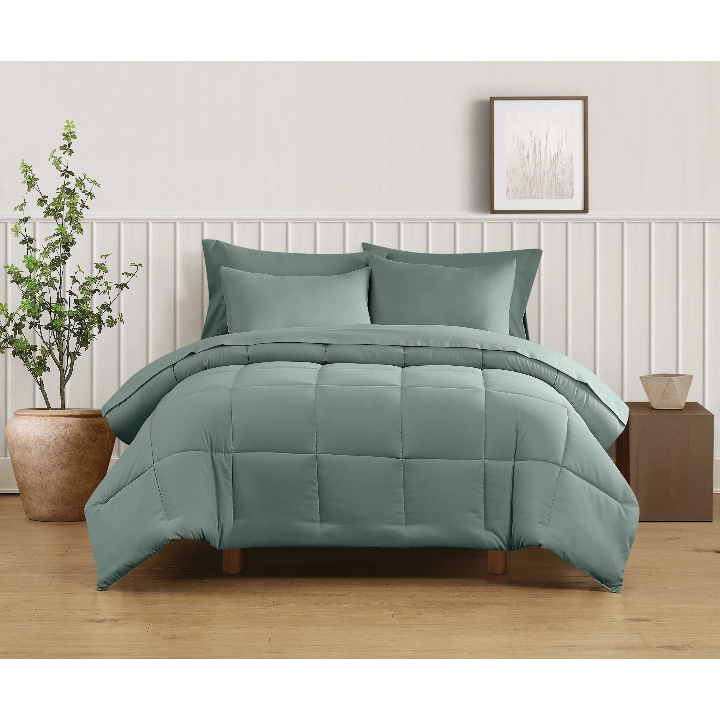 Truly Soft Green Recycled Solid Comforter Set