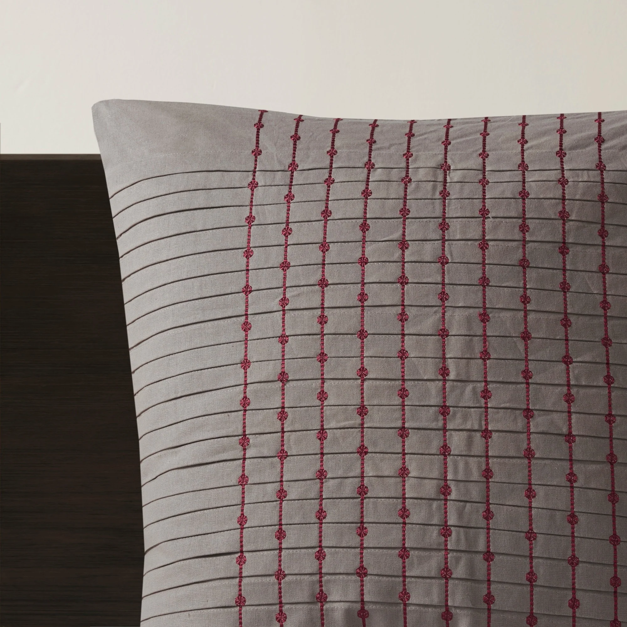 N Natori Cherry Blossom Grey Cotton Sateen 26-Inch Euro Sham with Pleat/ Embroidery Details and Zipper Closure