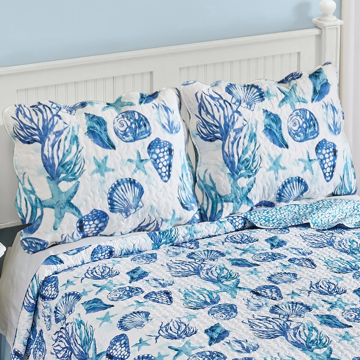 Hanalei Bay Seashells & Starfish Standard Bed Pillow Sham