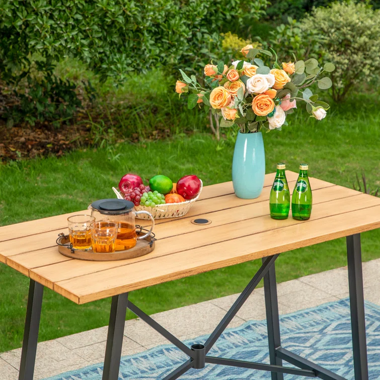 Alyne 4 - Person Rectangular Outdoor Dining Set