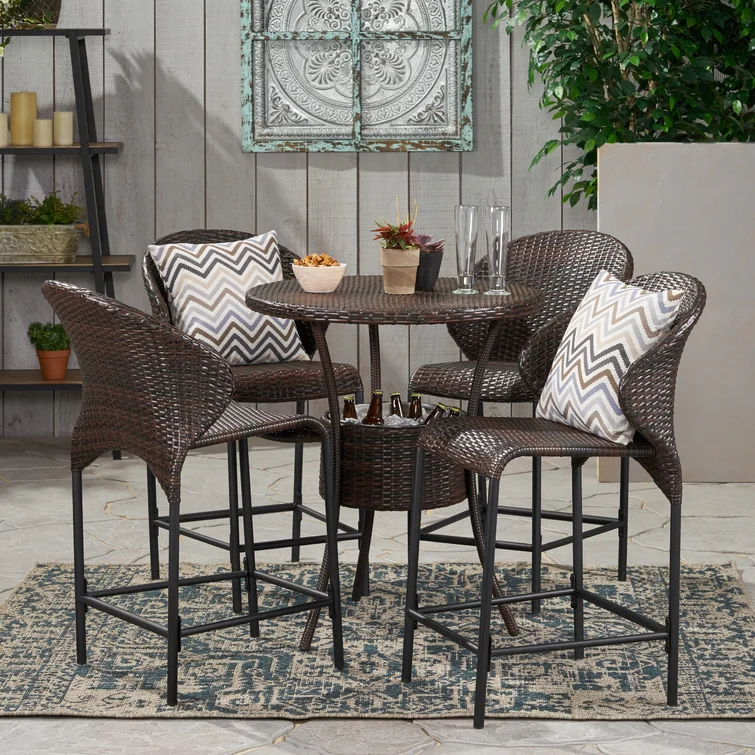 4 - Person Round Outdoor Dining Set