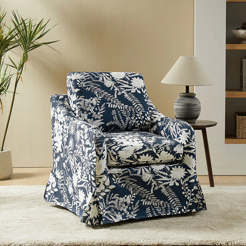 Bertram Claas 360 Degree Swivel Chair With Slipcover