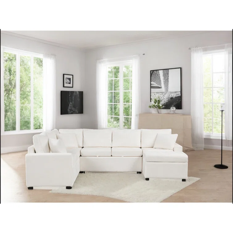 Navianna Upholstered Sectional