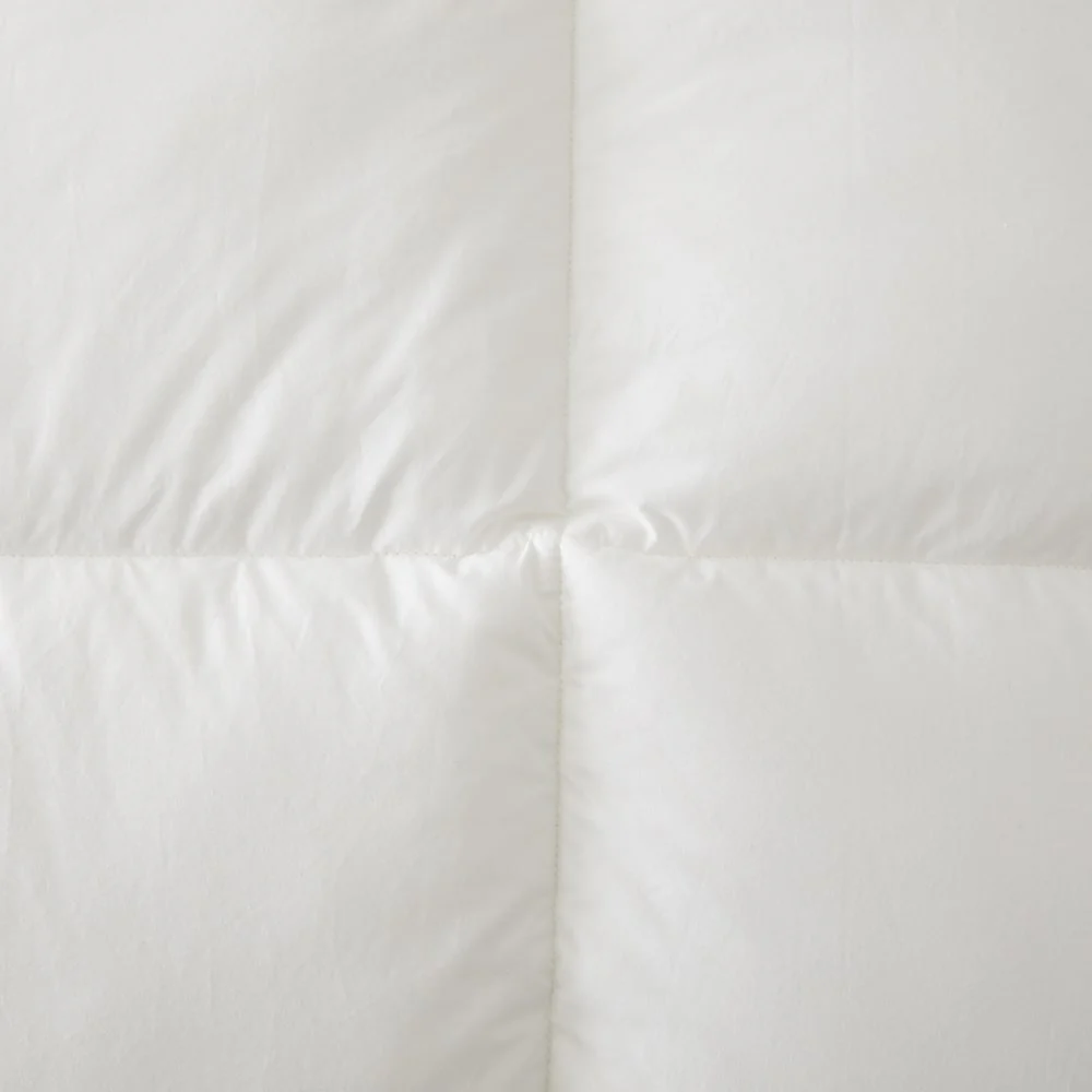 Porch & Den Shoreview Hypoallergenic Down Alternative Hotel-style Comforter