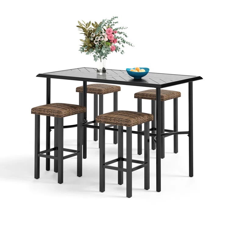 Alyne 4 - Person Rectangular Outdoor Dining Set
