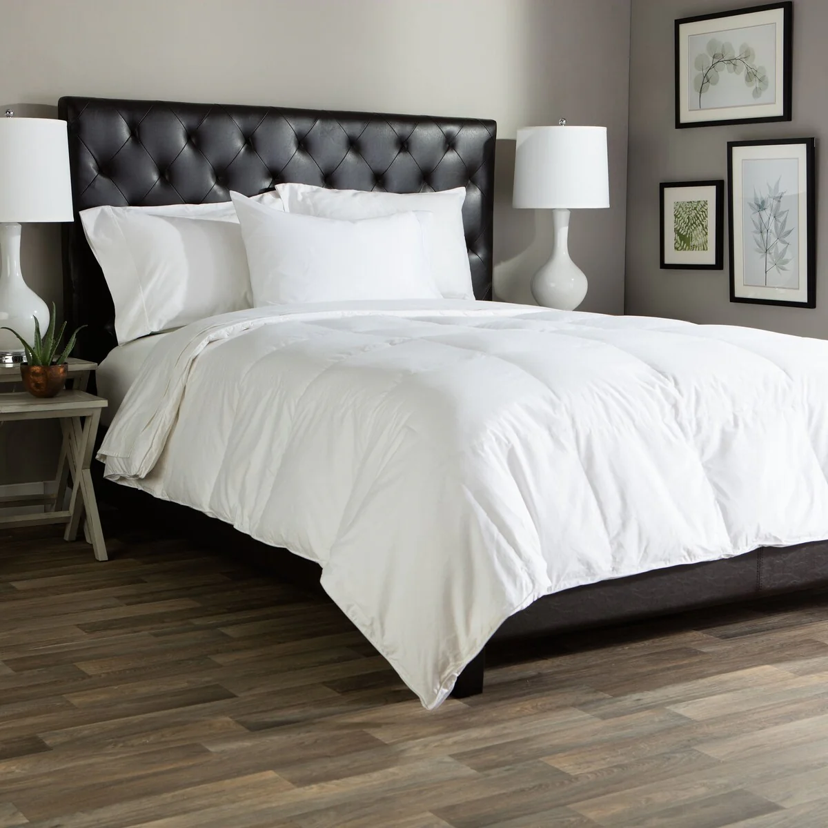 Superior White Goose Down Comforter by Cozy Classics