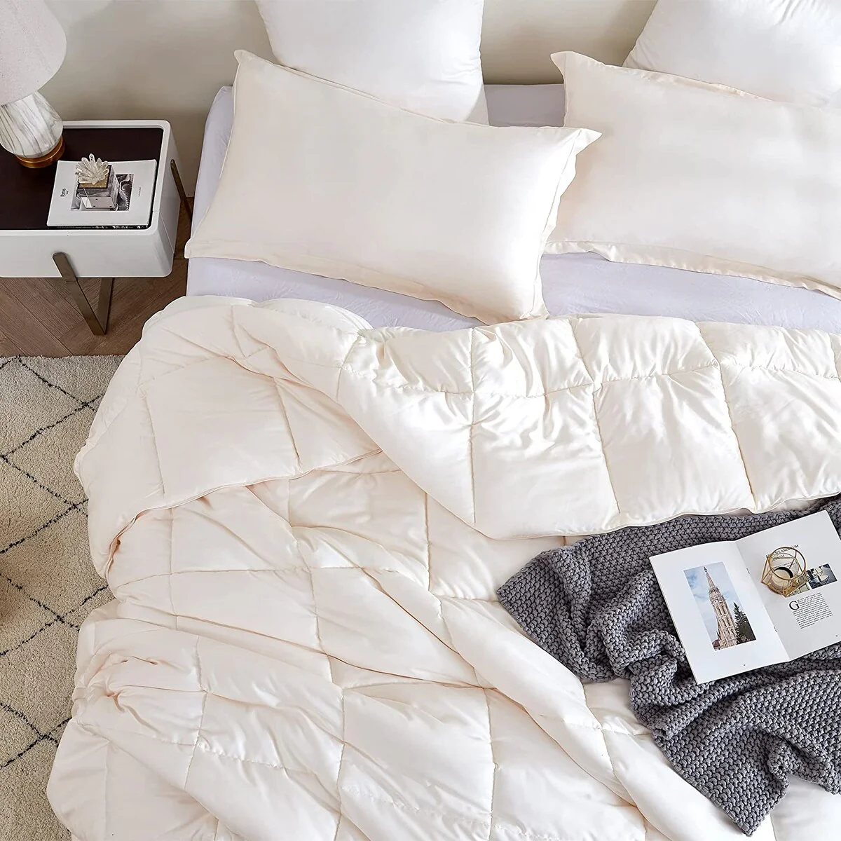 Snorze? Cloud Comforter Set - Coma Inducer? Ultra Cozy - Sugar Swizzle
