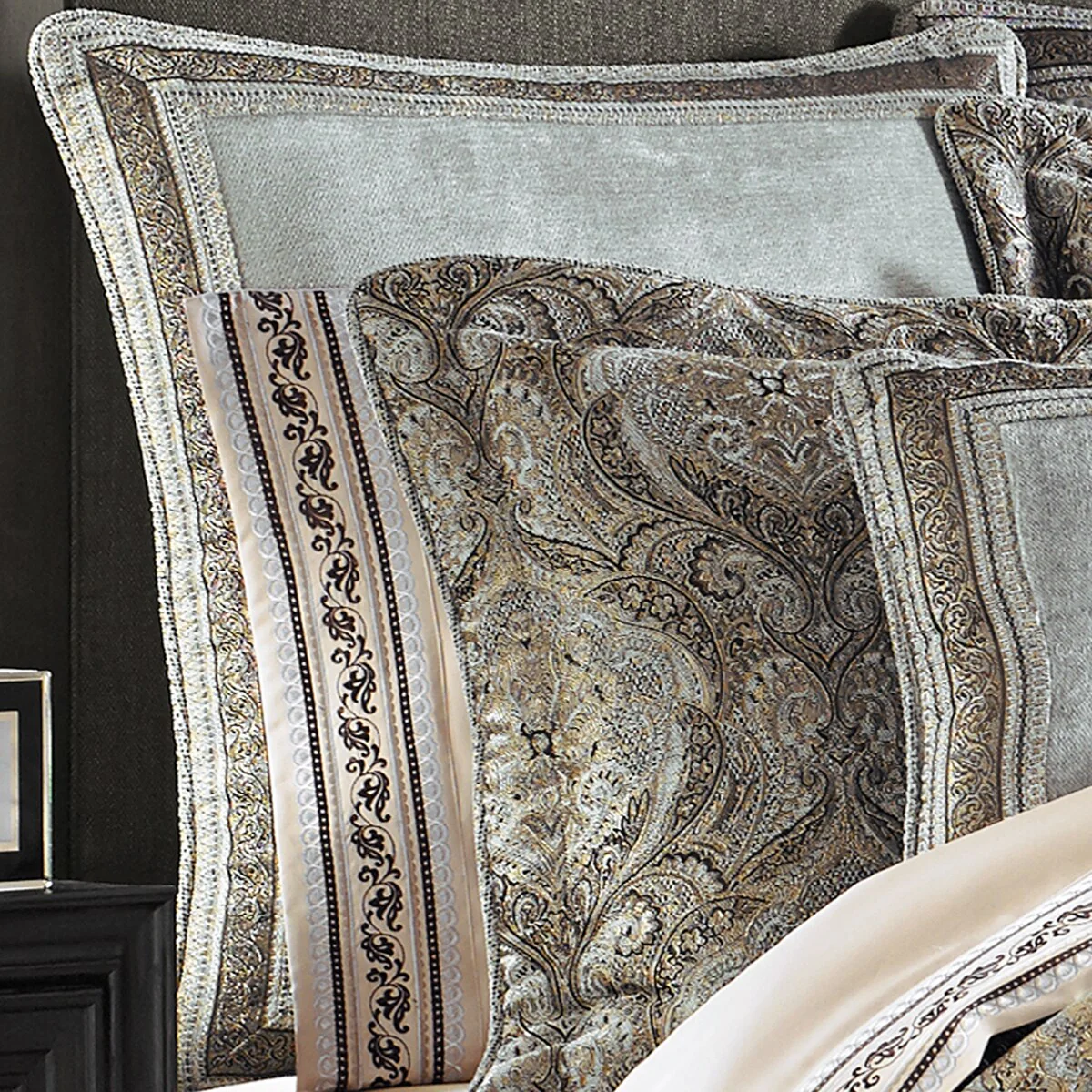 J. Queen New York Provence Euro Sham