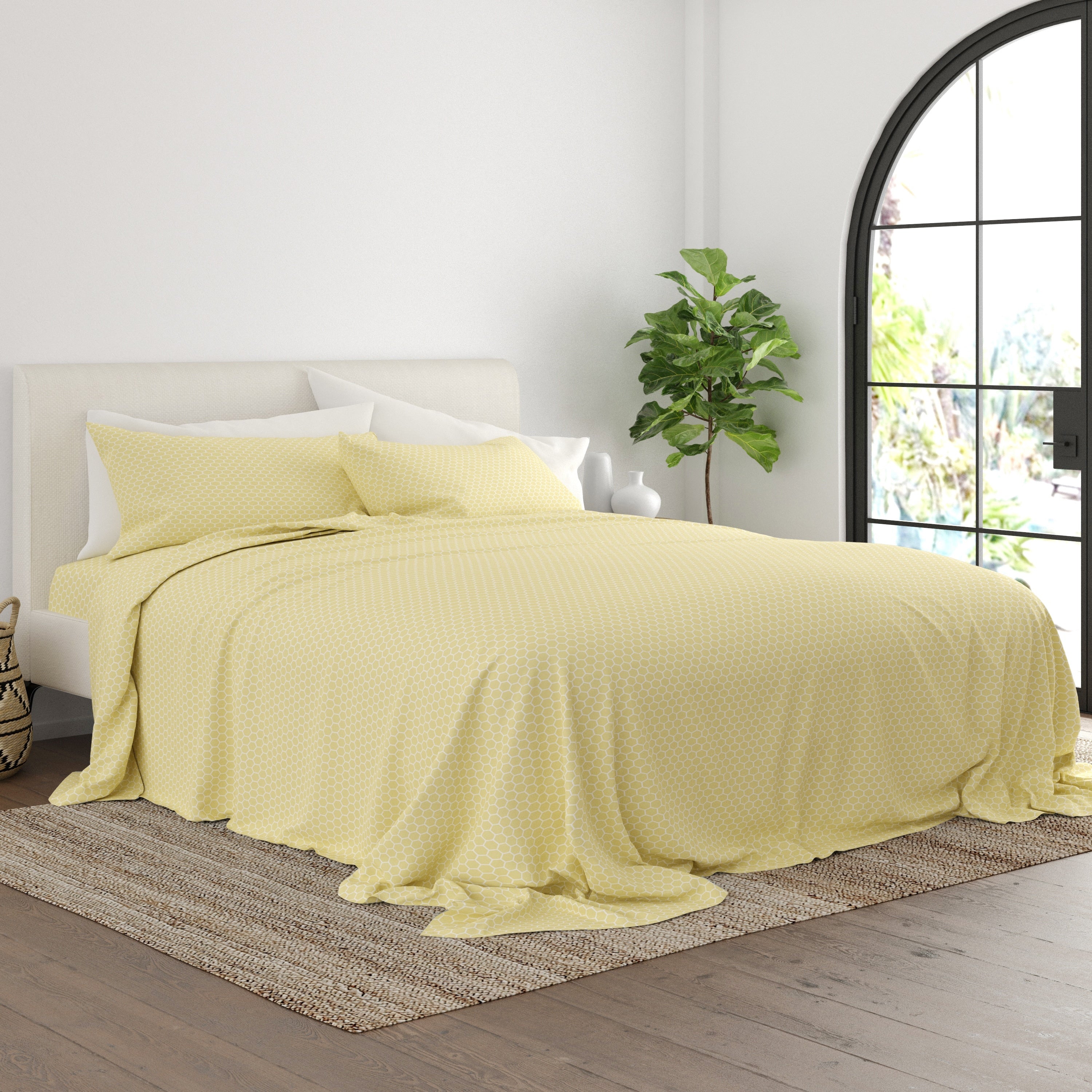 Becky Cameron Honeycomb Ultra-soft 4-piece Deep Pocket Bed Sheet Set