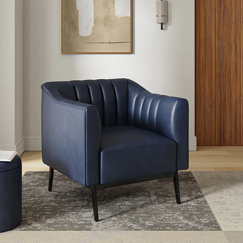 Contemporary Industrial Elegance: Benedikt 30