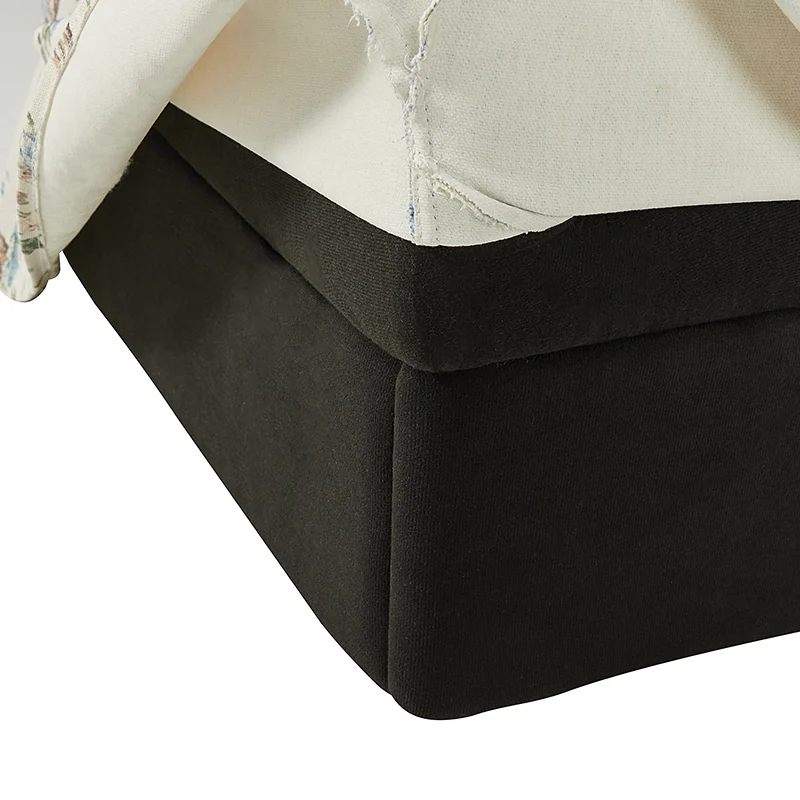 Bertram Claas 360 Degree Swivel Chair With Slipcover