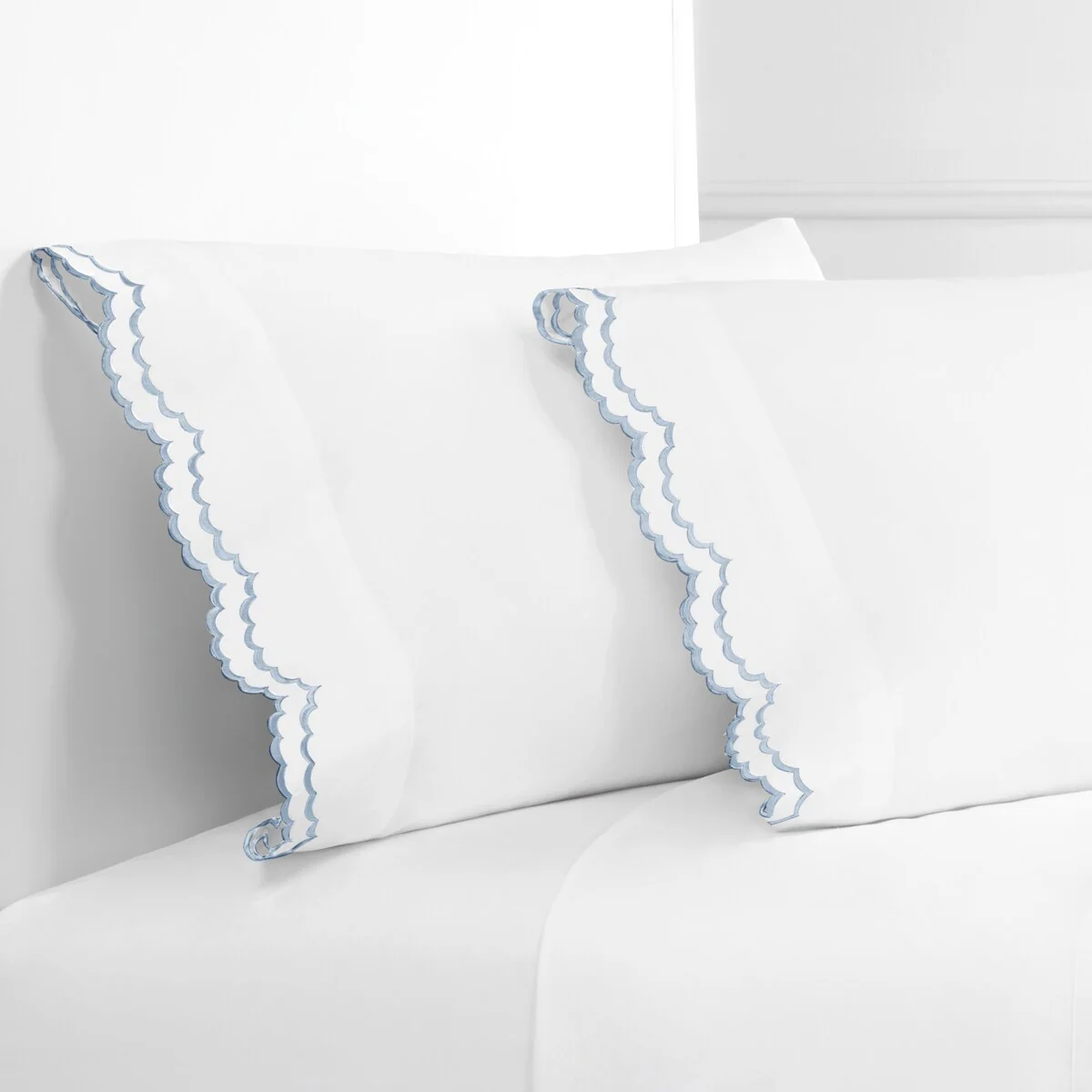 Percale Double Scalloped Embroidered Pillowcase and Sham Cover Set