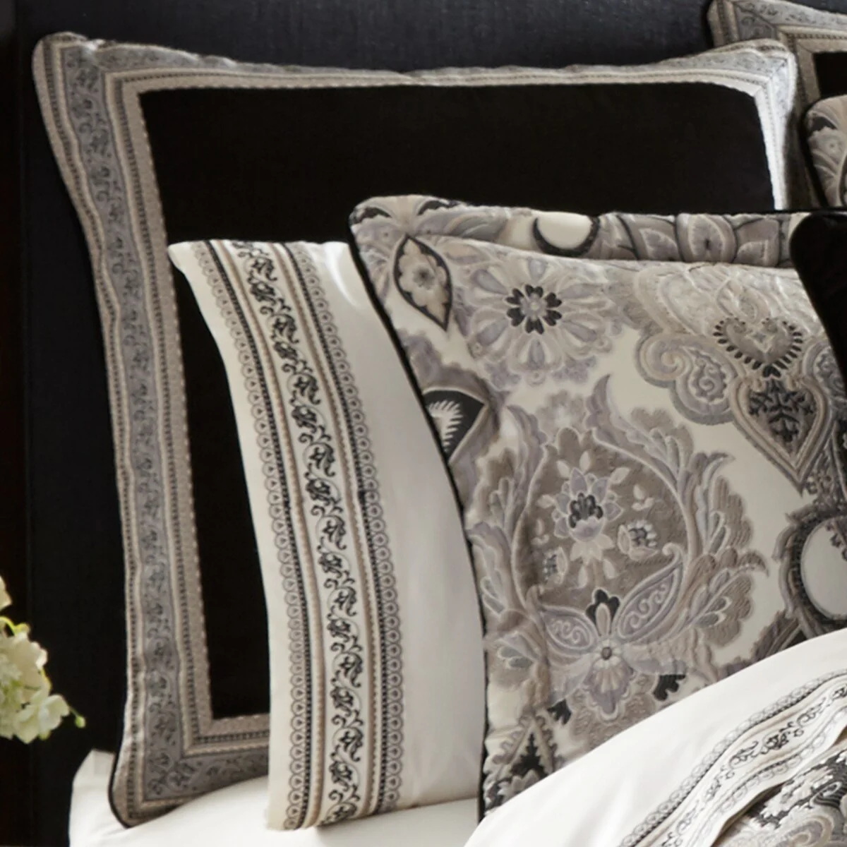 J. Queen New York Guiliana Euro Sham